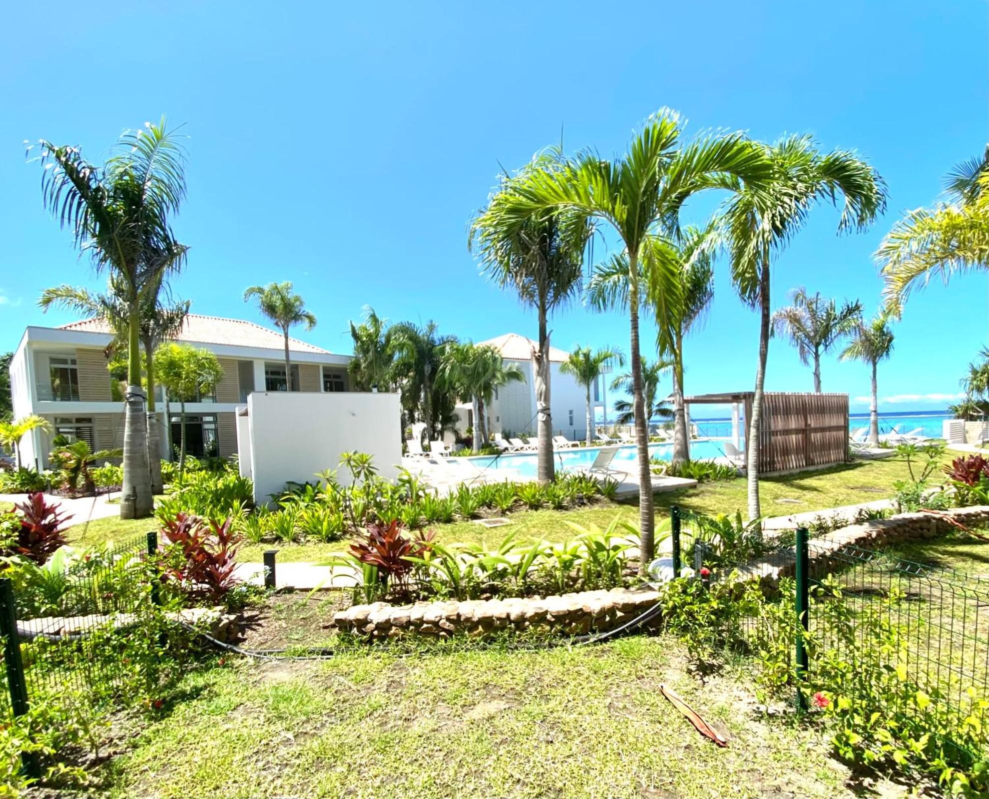 Gaia Lodge Seaside Paea Buitenkant foto