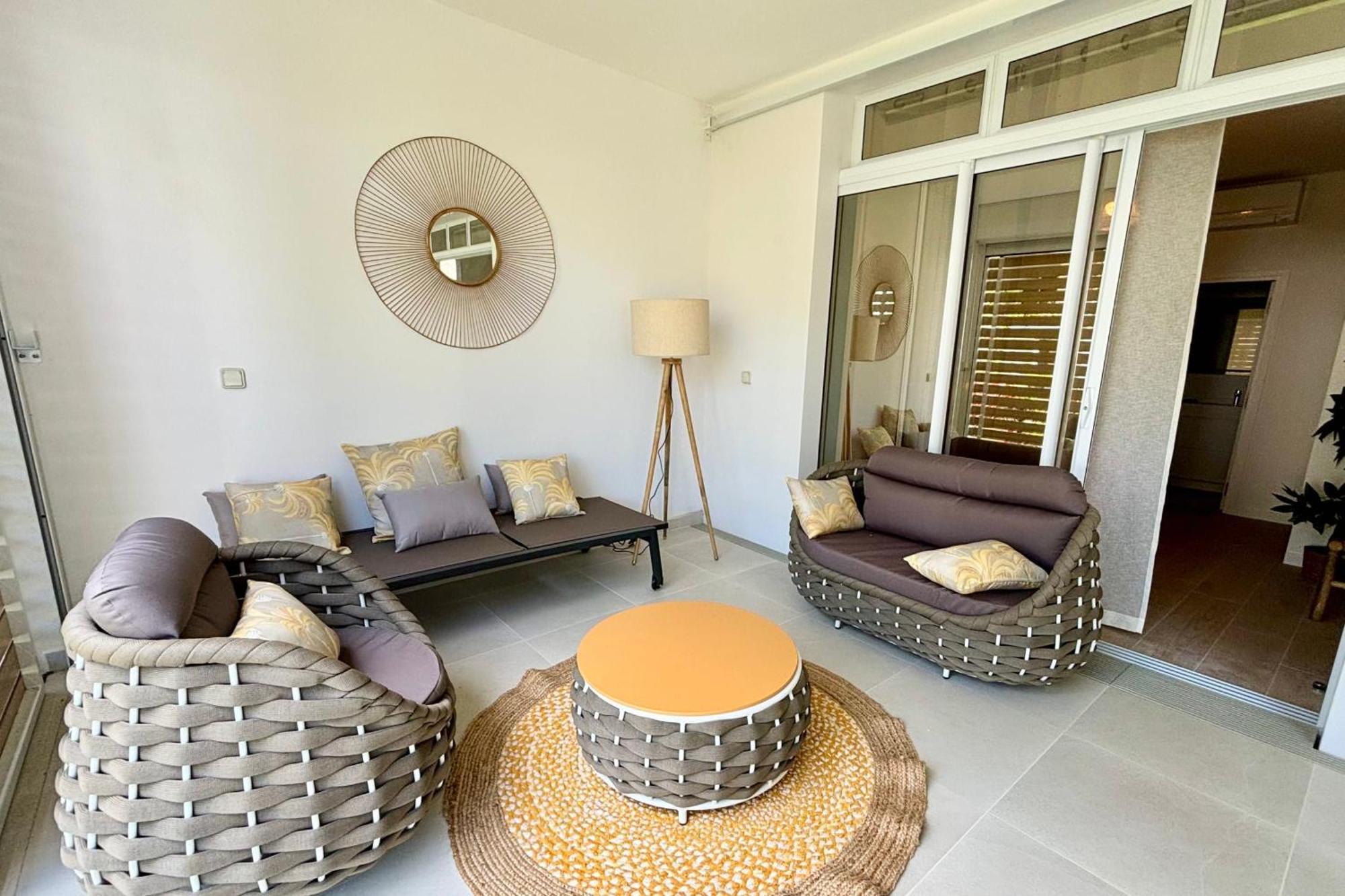 Gaia Lodge Seaside Paea Buitenkant foto